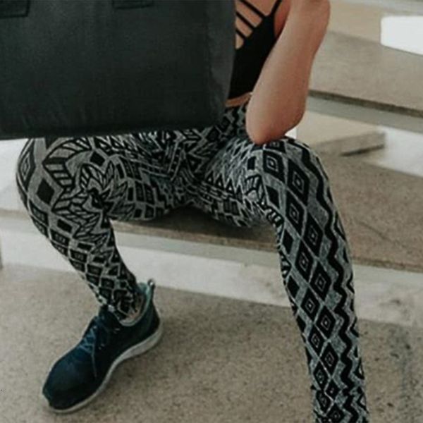women sportswear outdoor elastic high force high waist skinny leggings push up workout breathable fashion style ladies leggings, Black
women sportswear outdoor elastic high force high waist skinny leggings push up workout breathable fashion style ladies leggings, Black