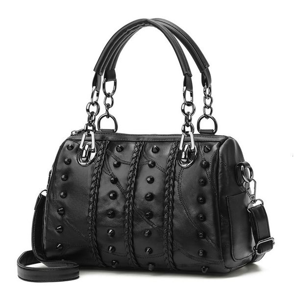 handbags women 2020 genuine leather bag women bags patchwork designer messenger bags female tote rivets shoulder bag
handbags women 2020 genuine leather bag women bags patchwork designer messenger bags female tote rivets shoulder bag