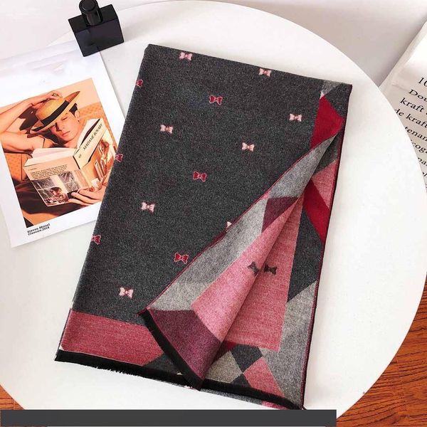 bow autumn and winter cashmere scarves women shawl long section of thermal printing multi-color stitching pattern scarf, Blue;gray
bow autumn and winter cashmere scarves women shawl long section of thermal printing multi-color stitching pattern scarf, Blue;gray