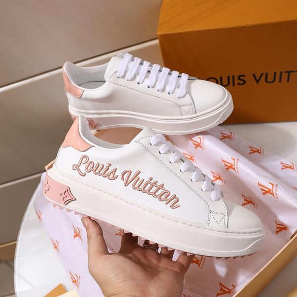 2021-2020a new trend embroidered leather casual shoes men and women comfortable sneakers fashion wild party couple shoes ,size 35 -45, Black
2021-2020a new trend embroidered leather casual shoes men and women comfortable sneakers fashion wild party couple shoes ,size 35 -45, Black