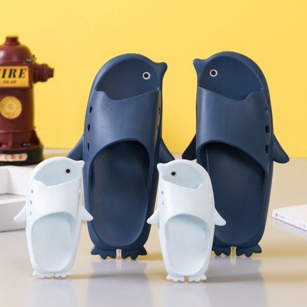 tzldn 2020 new summer cool penguin slipper men soft beach slippers fashion man casual shoes, Black
tzldn 2020 new summer cool penguin slipper men soft beach slippers fashion man casual shoes, Black