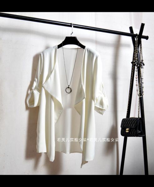 fashion autumn new korean style solid v neck loose casual slimming all-match chiffon trench coat open stitch women, Tan;black
fashion autumn new korean style solid v neck loose casual slimming all-match chiffon trench coat open stitch women, Tan;black