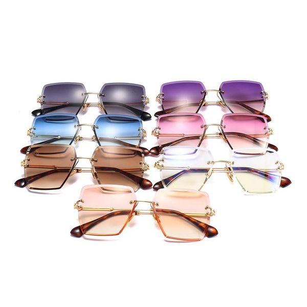 2020 rimless sunglasses gradient color film trimming square sunglasses 2018 new wave of european and american fashion glasses, White;black
2020 rimless sunglasses gradient color film trimming square sunglasses 2018 new wave of european and american fashion glasses, White;black