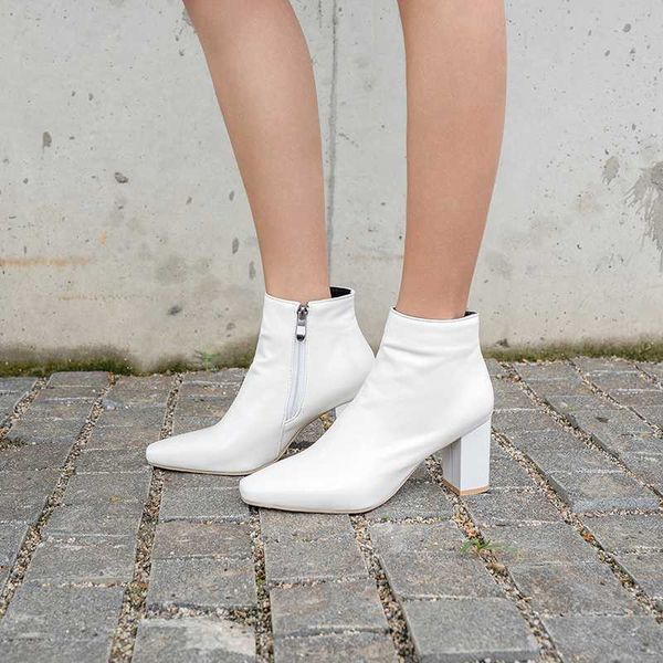 women's boots 39 ankle boots new winter simple and versatile solid color european and american ankle big size winter, Black
women's boots 39 ankle boots new winter simple and versatile solid color european and american ankle big size winter, Black