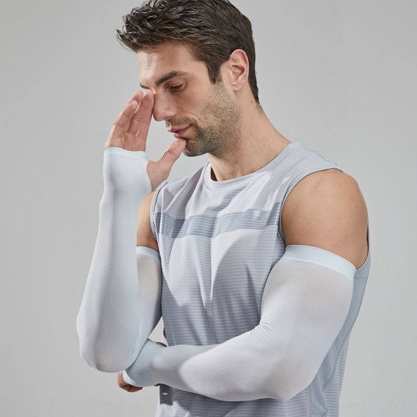 outdoor new ice silk sunscreen men's and women's riding sports sunshade outdoor ice silk arm sleeve arm sleeve 
outdoor new ice silk sunscreen men's and women's riding sports sunshade outdoor ice silk arm sleeve arm sleeve