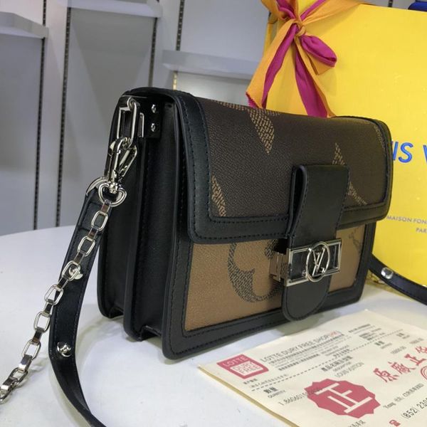 drop ship womens bag vintage design leather shoulder bag simple style small flap crossbody bag chain lady messenger bags bolso bandolera
drop ship womens bag vintage design leather shoulder bag simple style small flap crossbody bag chain lady messenger bags bolso bandolera