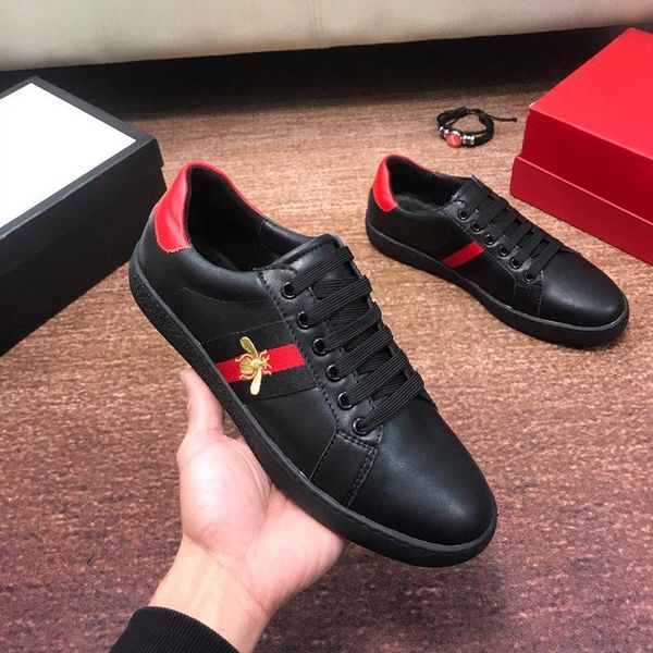 2020h high-quality leather bee embroidery low-casual men's tide shoes, fashionable wild breathable sports running shoes, size: 38-4, Black
2020h high-quality leather bee embroidery low-casual men's tide shoes, fashionable wild breathable sports running shoes, size: 38-4, Black