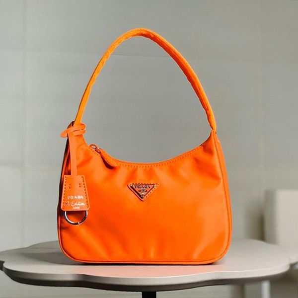 new arrival women bags luxury designer armpit bag bolsa de hombro lady handbags retro womens hobo shoulder bag drop ship
new arrival women bags luxury designer armpit bag bolsa de hombro lady handbags retro womens hobo shoulder bag drop ship