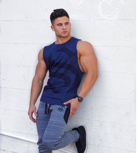 running jerseys muscle kid brother fitness sleeveless t-shirt sports men's vest breathable slim fit training pullover, Black;blue
running jerseys muscle kid brother fitness sleeveless t-shirt sports men's vest breathable slim fit training pullover, Black;blue