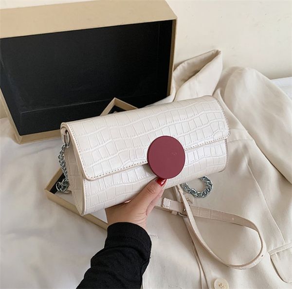 fashionable and simple ladies small bag new trend crocodile pattern solid color all match casual cross body chain small square bag ship
fashionable and simple ladies small bag new trend crocodile pattern solid color all match casual cross body chain small square bag ship