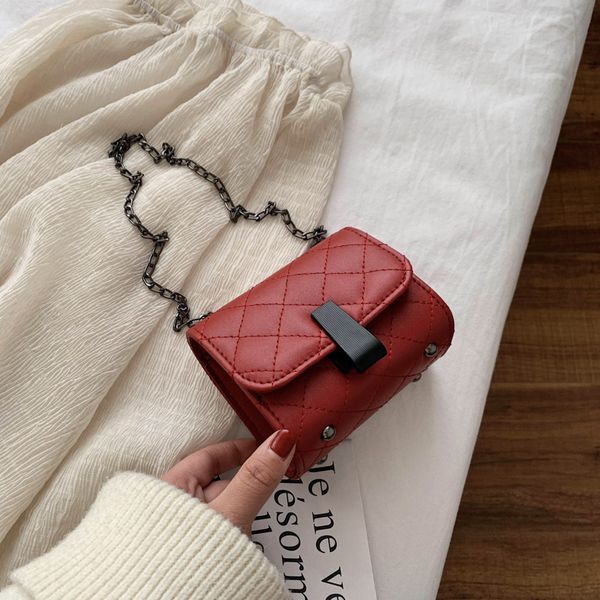 fairy gentle wind small bag female 2020 new korean version of the wild messenger bag fashion rhombus chain
fairy gentle wind small bag female 2020 new korean version of the wild messenger bag fashion rhombus chain
