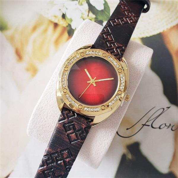 watches three watches set luxury mens auger vsc watch quartz watchcase designer brand leather strap fashion series 2020 ne uhas, Slivery;brown
watches three watches set luxury mens auger vsc watch quartz watchcase designer brand leather strap fashion series 2020 ne uhas, Slivery;brown