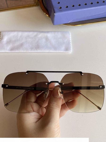 men womens sunglasses special uv protection women designer retro square frame brand design 2002 original box set, White;black
men womens sunglasses special uv protection women designer retro square frame brand design 2002 original box set, White;black