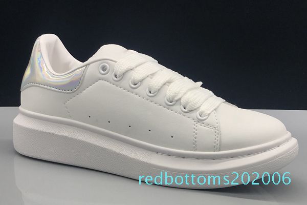 luxury platform designer shoes reflective triple black velvet white mens womens casual sneakers party dress fashion leather shoes t01
luxury platform designer shoes reflective triple black velvet white mens womens casual sneakers party dress fashion leather shoes t01