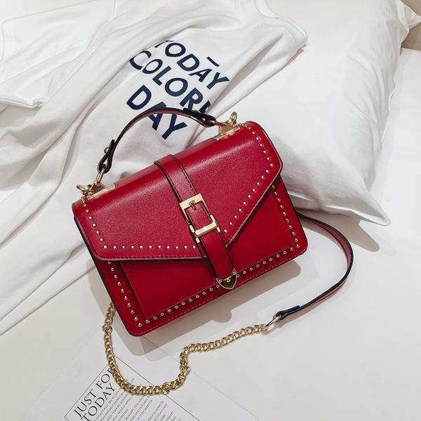 crossbody сумки для женщин 2020 малый сумки дизайнерская сумка цепи высокого качества кожа pu заклепки закрылков дамы плече сумка красный
crossbody сумки для женщин 2020 малый сумки дизайнерская сумка цепи высокого качества кожа pu заклепки закрылков дамы плече сумка красный