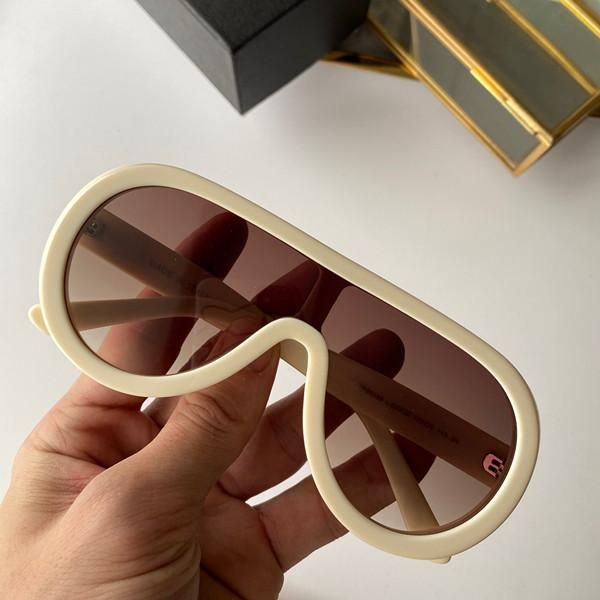 6558 womens designer sunglasses big square frame metal glasses charming elegant style anti-uv400 lens leisure eyewear with ca, White;black
6558 womens designer sunglasses big square frame metal glasses charming elegant style anti-uv400 lens leisure eyewear with ca, White;black