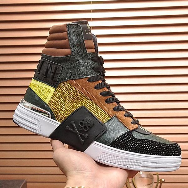 phantom kick $hi -crystal sneakers mens shoes outdoor walking sports shoes lace -up style luxury men boots zapatillas hombre, Black
phantom kick $hi -crystal sneakers mens shoes outdoor walking sports shoes lace -up style luxury men boots zapatillas hombre, Black