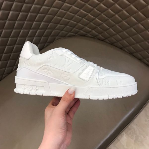 new59 luxury high-quality casual men's shoes fashion all-match sports shoes outdoor comfortable running shoes original box packaging, Black
new59 luxury high-quality casual men's shoes fashion all-match sports shoes outdoor comfortable running shoes original box packaging, Black