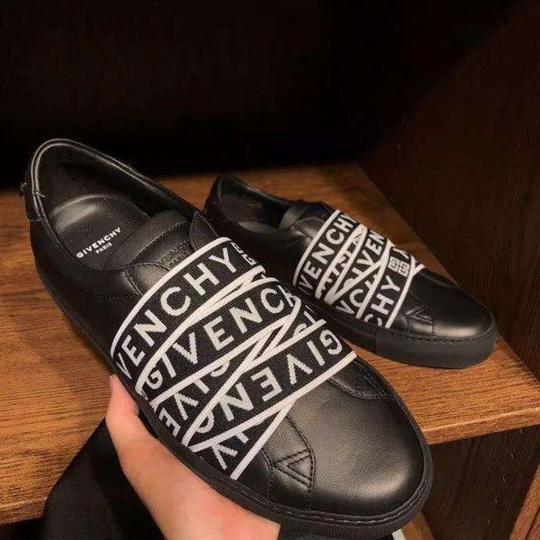 2020u limited edition men and women graffiti hand-painted low-casual sports shoes, fashionable wild couple party shoes, size: 35-45, Black
2020u limited edition men and women graffiti hand-painted low-casual sports shoes, fashionable wild couple party shoes, size: 35-45, Black