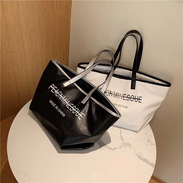 large capacity tote bag ladies shopping bag summer shoulder handbag large simple casual solid color female
large capacity tote bag ladies shopping bag summer shoulder handbag large simple casual solid color female