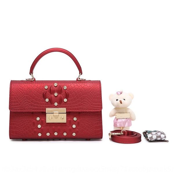 2020 women's style slant crocodile pattern solid shoulder shoulder bag color jelly bag bag
2020 women's style slant crocodile pattern solid shoulder shoulder bag color jelly bag bag
