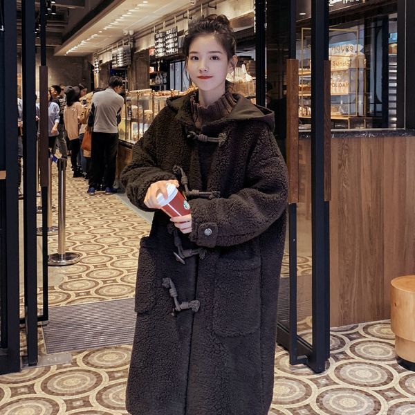 2020 new winter women fashion horn buckle woolen coat female solid color outwear ladies temperament overcoat girls hooded jacket, Black
2020 new winter women fashion horn buckle woolen coat female solid color outwear ladies temperament overcoat girls hooded jacket, Black