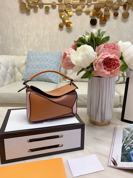 geometric bag for women 2020 new one-shoulder bag diagonal cross tote bag star same style small square mosaic fashion
geometric bag for women 2020 new one-shoulder bag diagonal cross tote bag star same style small square mosaic fashion