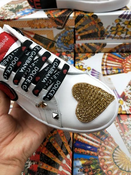 2020d trend hand-painted leather party casual shoes trend outdoor men and women sports shoes graffiti wild couple shoes, size 35-45, Black 
2020d trend hand-painted leather party casual shoes trend outdoor men and women sports shoes graffiti wild couple shoes, size 35-45, Black