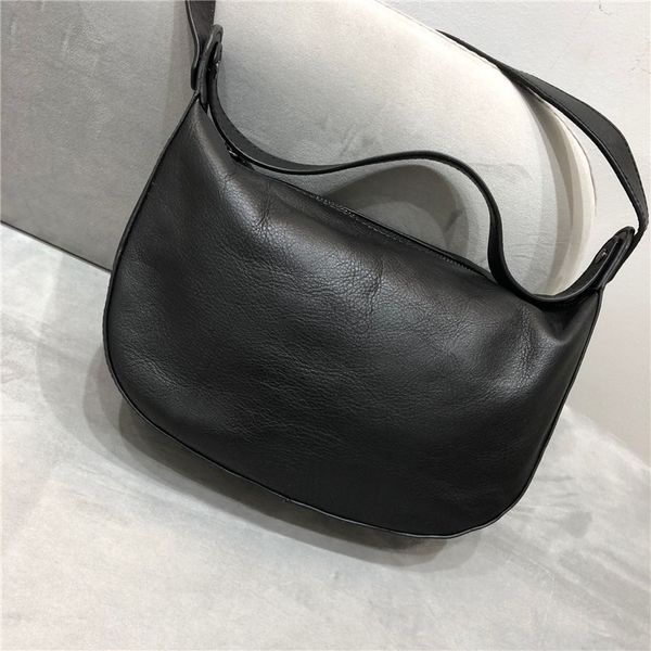 designer handbags women half moon crossbody bag female daily tote natural cowhide solid shoulder messenger bags high quality
designer handbags women half moon crossbody bag female daily tote natural cowhide solid shoulder messenger bags high quality