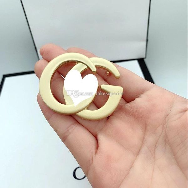 new arrival letter g brooch gold women letter brooch suit lapel pin gift for love fashion jewelry accessories 4.5*5.5cm, Gray
new arrival letter g brooch gold women letter brooch suit lapel pin gift for love fashion jewelry accessories 4.5*5.5cm, Gray