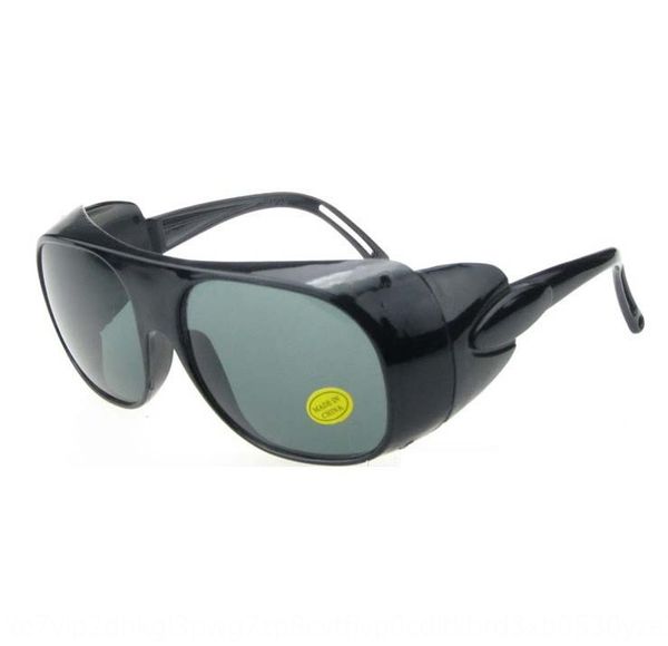anti-impact 2010 welded labor protection anti-impact goggles 2010 goggles welded glasses labor protection glasses
anti-impact 2010 welded labor protection anti-impact goggles 2010 goggles welded glasses labor protection glasses