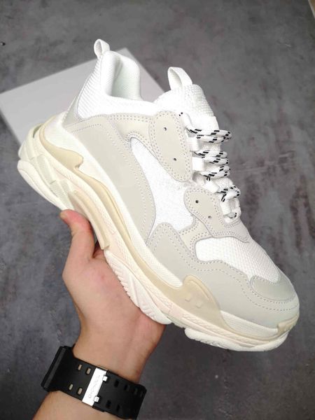 2020 european and american fashion triple s comfortable, breathable, non-slip wear-resistant men's and women's shoes 7678556597603, Black
2020 european and american fashion triple s comfortable, breathable, non-slip wear-resistant men's and women's shoes 7678556597603, Black