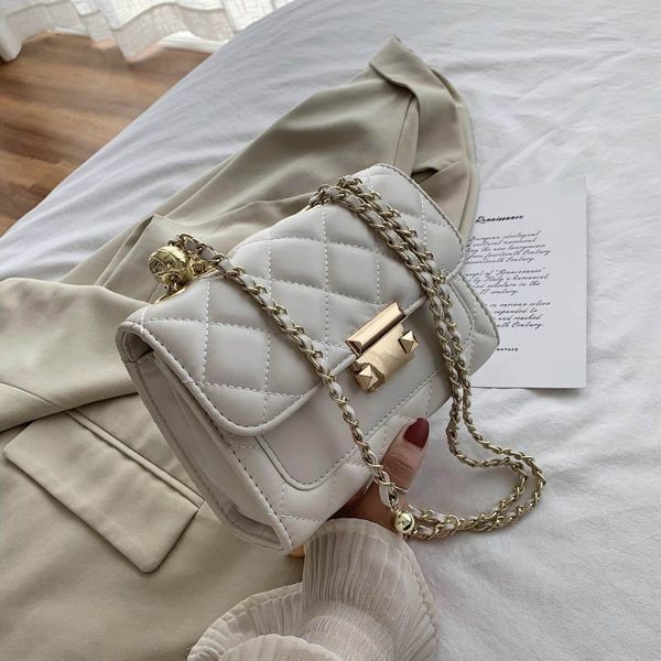 quality pu leather lattice crossbody bag for women fashion solid color shoulder chain handbags design travel cross body bag sac
quality pu leather lattice crossbody bag for women fashion solid color shoulder chain handbags design travel cross body bag sac