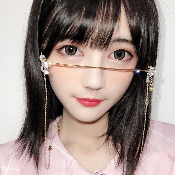 two-dimensional selfie plain-looking artifact ins tiktok super-fire glasses star chain lower half frame glasses tide, Silver
two-dimensional selfie plain-looking artifact ins tiktok super-fire glasses star chain lower half frame glasses tide, Silver