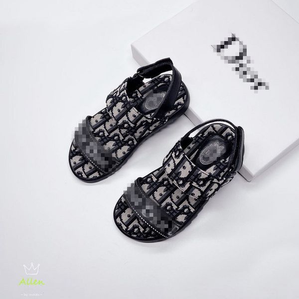 2020 kids brands summer sandals children soft sole beach sandals 2-14 years old baby boys girls anti-slip cozy cute sport shoes, Black;grey
2020 kids brands summer sandals children soft sole beach sandals 2-14 years old baby boys girls anti-slip cozy cute sport shoes, Black;grey