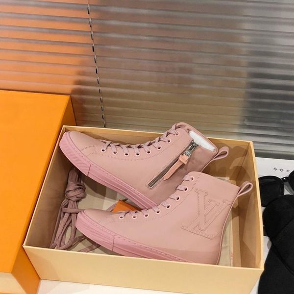 70 designer luxury female casual fashion shoes, outdoor casual travel shoes, fast delivery, original box, Black
70 designer luxury female casual fashion shoes, outdoor casual travel shoes, fast delivery, original box, Black