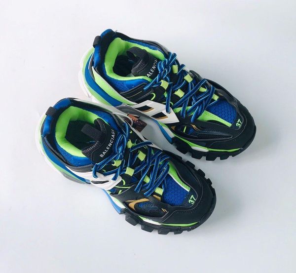 26 designer to create casual and comfortable all-match sports shoes, travel shoes outsole non-slip design with original box delivery, Black
26 designer to create casual and comfortable all-match sports shoes, travel shoes outsole non-slip design with original box delivery, Black