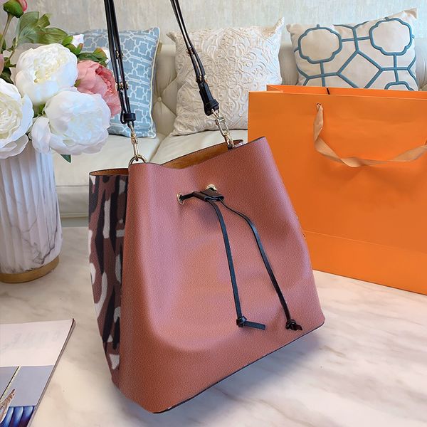new designer mini genuine leather crossbody handbags camouflage drawstring bucket bag organizer pu leather womens shoulder messenger bags
new designer mini genuine leather crossbody handbags camouflage drawstring bucket bag organizer pu leather womens shoulder messenger bags
