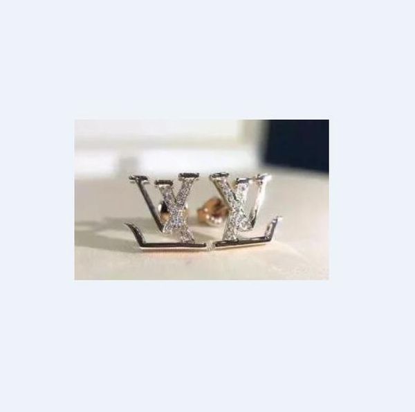 earrings luxury jewelry fashion women mens earrings hip hop diamond stud earings iced out bling rock punk round wedding gift g7743, Golden;silver 
earrings luxury jewelry fashion women mens earrings hip hop diamond stud earings iced out bling rock punk round wedding gift g7743, Golden;silver