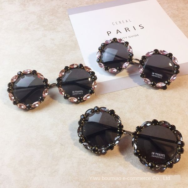 exaggerated stage night decoration personalized fashion sunglasses sun glasses men's and women's 2020 new style sunglasses
exaggerated stage night decoration personalized fashion sunglasses sun glasses men's and women's 2020 new style sunglasses