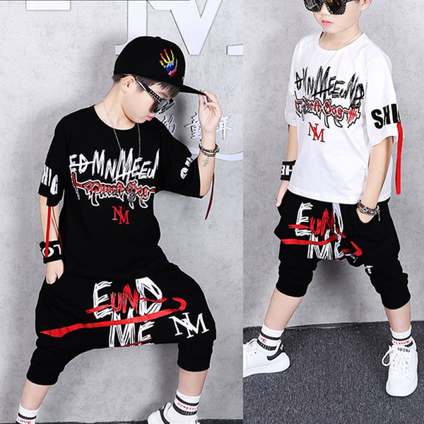 clothing set boys casual sports suits dance hip-hop two pieces printed summer kids boys tshirt harem pants printed fathion 2020, Black;blue
clothing set boys casual sports suits dance hip-hop two pieces printed summer kids boys tshirt harem pants printed fathion 2020, Black;blue
