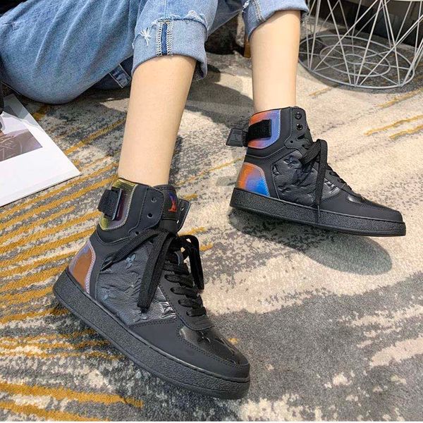 2020 b6 high top моды кожа кроссовки дизайнерские женская обувь мужчины тапки высокого качества роскошные вскользь lace-up unisex обувь, Black
2020 b6 high top моды кожа кроссовки дизайнерские женская обувь мужчины тапки высокого качества роскошные вскользь lace-up unisex обувь, Black
