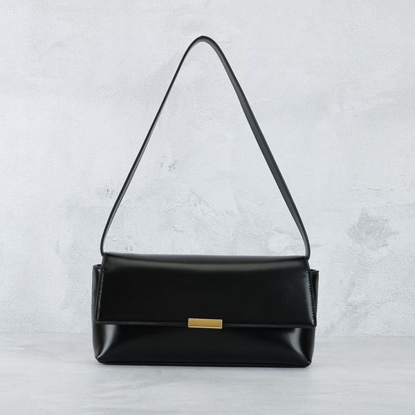 light luxury shoulder small square bag 2020 new leather portable female bag retro fashion european and american armpit
light luxury shoulder small square bag 2020 new leather portable female bag retro fashion european and american armpit