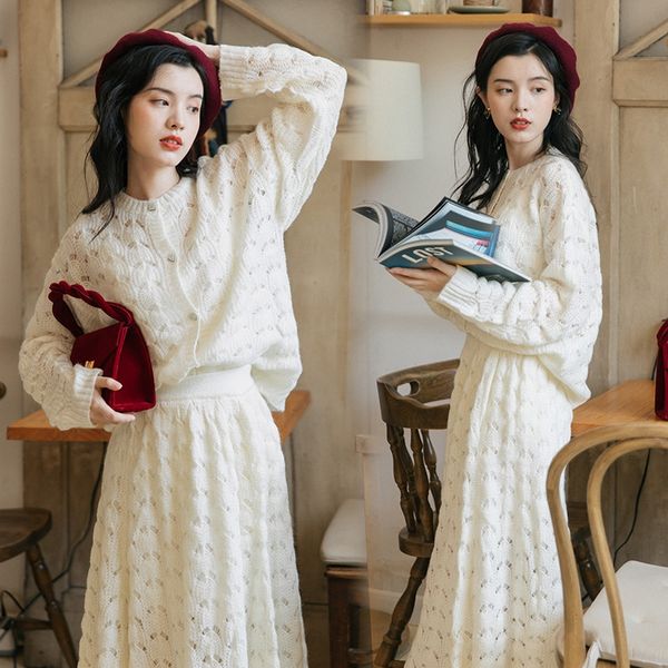 autumn sweater loose lazy style knitted two-piece set sweet white hollow cardigan sweater + skirt set, White;black
autumn sweater loose lazy style knitted two-piece set sweet white hollow cardigan sweater + skirt set, White;black