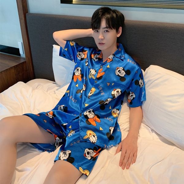 new couple pajamas casual home clothes shorts and short-sleeved shorts cardigan ice silklapel cartoon korean style home wear, Black;brown
new couple pajamas casual home clothes shorts and short-sleeved shorts cardigan ice silklapel cartoon korean style home wear, Black;brown