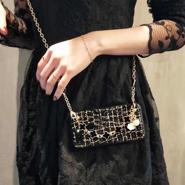 suitable for samsung s10 glitter grid bracelet mobile phone case messenger lanyard
suitable for samsung s10 glitter grid bracelet mobile phone case messenger lanyard