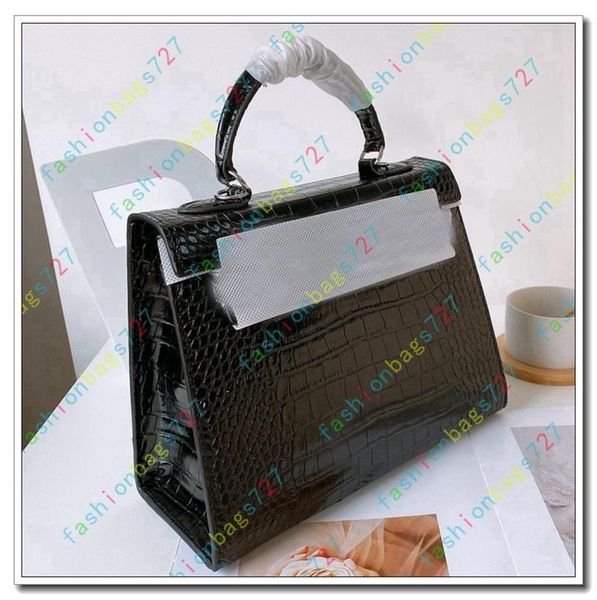 classic flap bag luxury designer handbags leather women shoulder bags fashion crossbody bag walle straps soho bag h 191032
classic flap bag luxury designer handbags leather women shoulder bags fashion crossbody bag walle straps soho bag h 191032