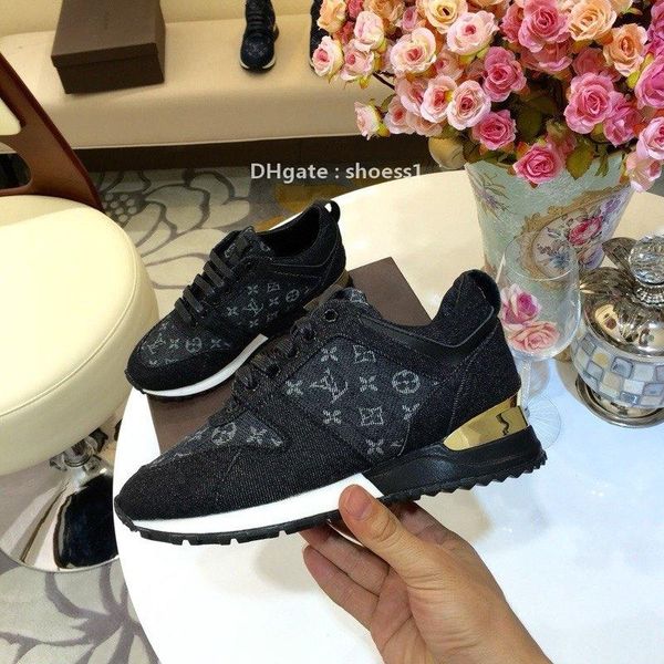 2021-2020w limited edition men 's and women 's classic alphabet low -casual sports shoes ,fashionable wild couple party shoe, Black
2021-2020w limited edition men 's and women 's classic alphabet low -casual sports shoes ,fashionable wild couple party shoe, Black