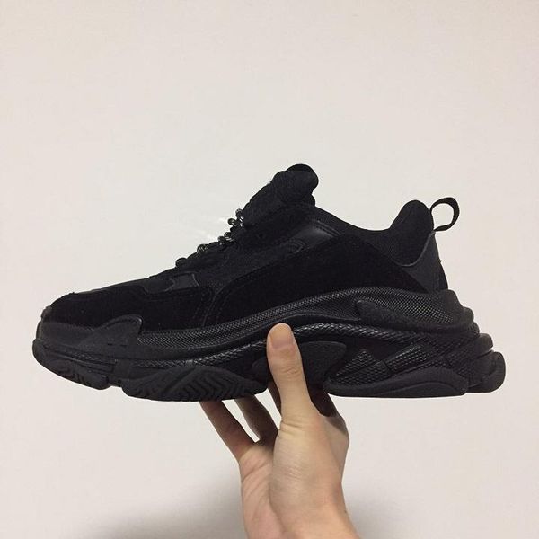 2020 designer paris 17fw triple s sneakers for men women black red white pink casual dad shoes tn tennis increasing luxury shoe r06
2020 designer paris 17fw triple s sneakers for men women black red white pink casual dad shoes tn tennis increasing luxury shoe r06