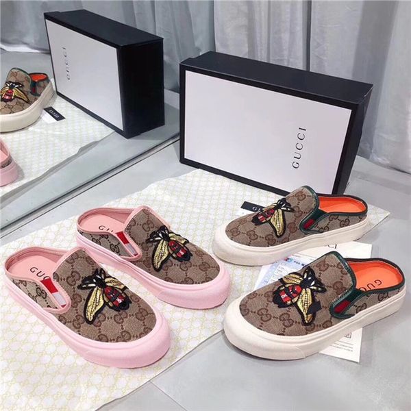 2020 bone earth men 450 luxury slippers foam runner brand designer desert resin beach women men slipper sandals
2020 bone earth men 450 luxury slippers foam runner brand designer desert resin beach women men slipper sandals